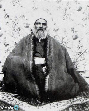 آخوند۱.jpg