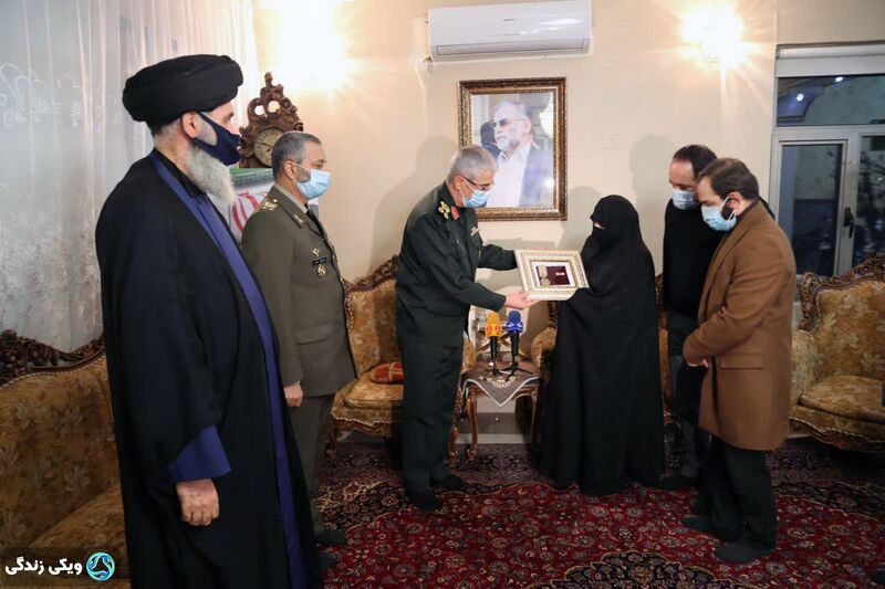 پرونده:نشان-نصر۲.jpg
