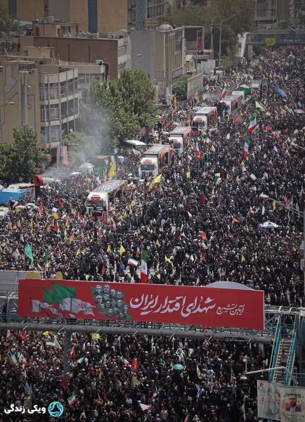 پرونده:تشییع-شهدای-اقتدار۱.jpg