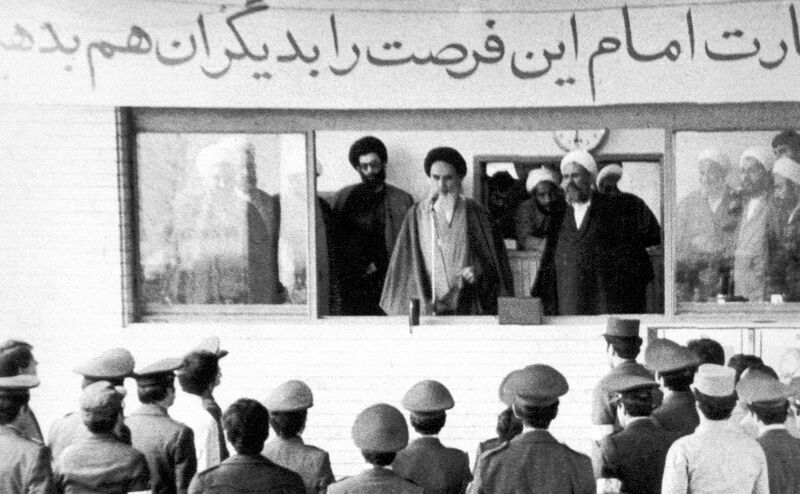پرونده:بهمن 57.jpg